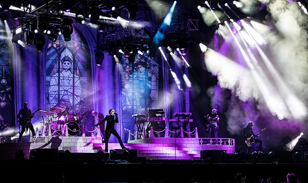 1024px-Ghost_-_Wacken_Open_Air_2018-5009