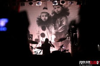 Fotos: FJØRT und We Never Learned To Live – Zakk Düsseldorf