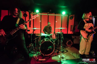 Fotos: Slothrust und Active Bird Community live in Hamburg