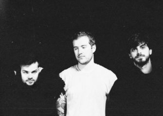 FOR THEM ALL veröffentlichen Musikvideo zu zweiter Single „Nothing At All“ – Das Debütalbum erscheint im Januar!