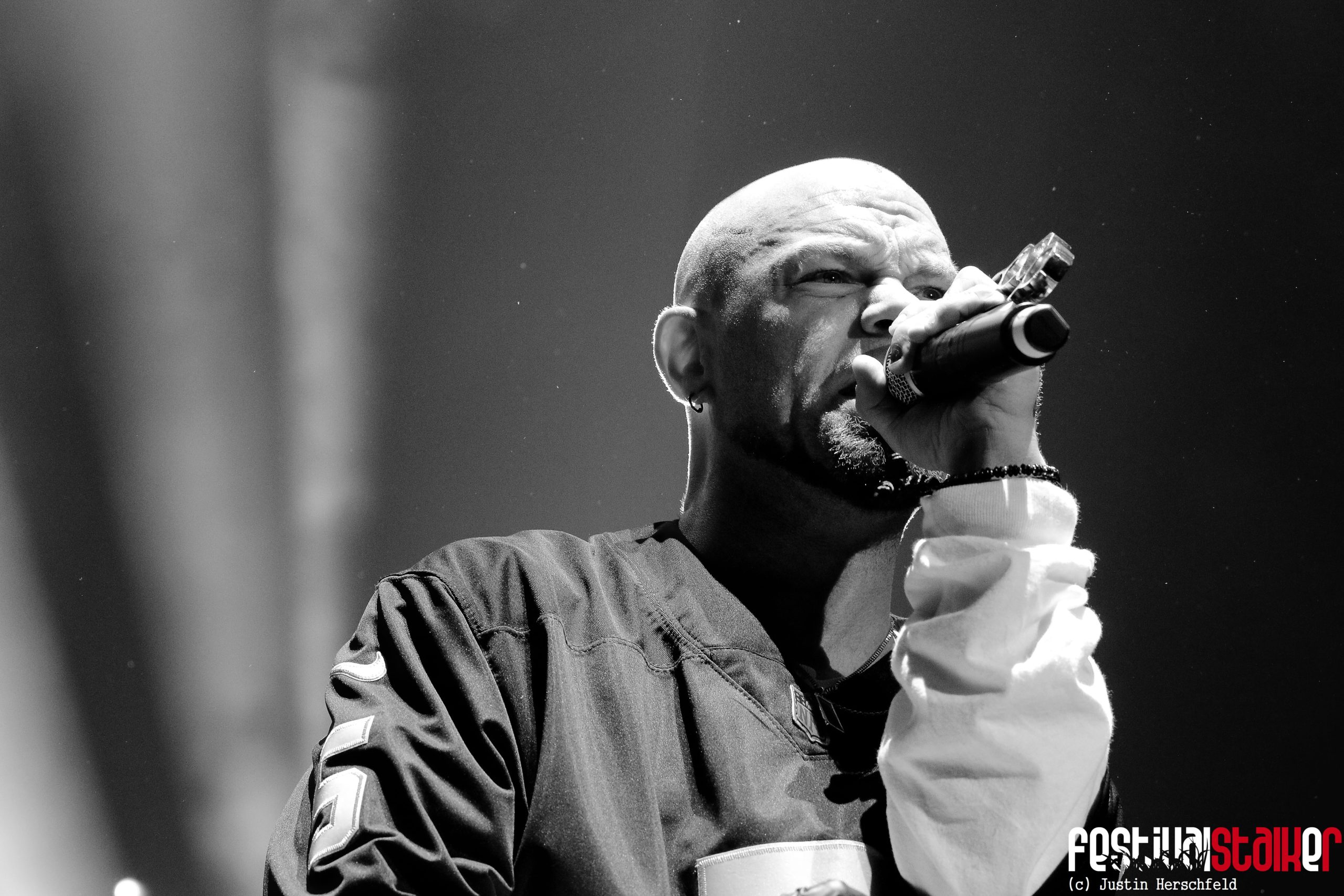 Five Finger Death Punch in Oberhausen Fotos