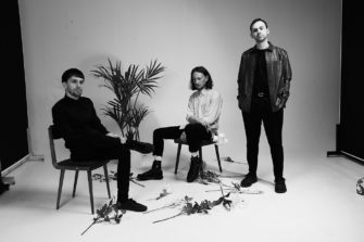 Die sibirischen Post-Punks PLOHO geben die Veröffentlichung ihres neuen Albums „Phantom Feeling“ über Artoffact Records bekannt, neuer Track im Stream