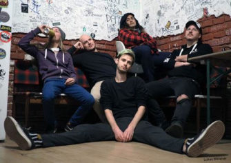 Pop-Punk aus Wien Rebell Bagatell mit gefühlvollem Debut