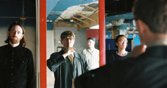 AUS DEM PUB AUF DIE BÜHNE: YARD ACT SPIELEN ERSTMALS IN DEUTSCHLAND