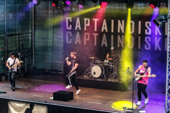 Captain Disko im Stadion Niederrhein in Oberhausen – Fotos