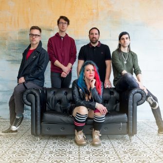 Typhoid Rosie ’s neues Album Queen Of Swords kommt am 13.August