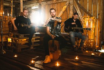 AWAKE THE DREAMER droppen die Akustikversion von Believe