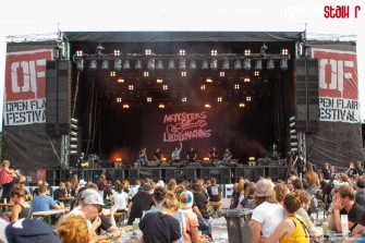 MONSTERS OF LIEDERMACHING auf GLÜCK ZÄHLT AUCH TOUR 2022