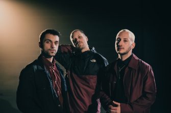 RESOLVE veröffentlichen neue Single samt Video zu ‚D.G.G.R.S‘ vom kommenden Debütalbum Between Me and The Machine