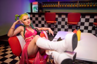 Festivalstalker kooperiert mit NAOMI JON zu BITE ME