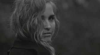 Festivalstalker präsentiert: HENRIETTE- Gänsehaut pur bei neuer Single „Dear Shadow“