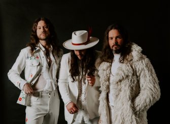 Goodbye June droppen „Stand And Deliver“ – neues Album im Februar