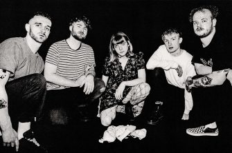 DITZ kündigen mit „I Am Kate Moss“ ihr Debütalbum „The Great Regression“ an!