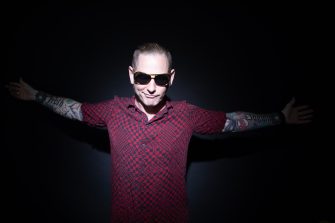 COREY TAYLOR droppt neue EP „CMFB…SIDES“ mit Lyric Video zu „LUNATIC FRINGE“