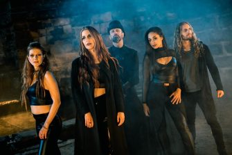 THE DARK SIDE OF THE MOON feat. Charlotte Wessels droppen „May It Be”