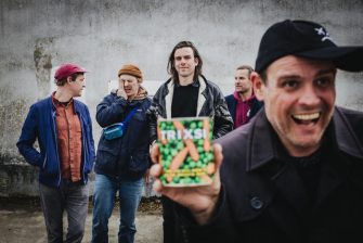 TRIXSI droppen neue Single samnt Video zu „Schlangenmann“