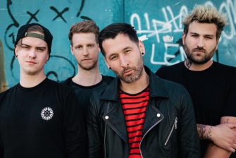 CASINO BLACKOUT droppen Video zum Titeltrack des neuen Albums „Hinterhof Poesie“