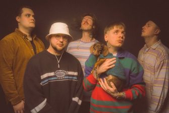 HIPPIE TRIM droppen neue Single „Toothpaste“ – Lyric Video