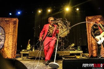 ME FIRST AND THE GIMME GIMMES mit neuer Single zu „Estos Celos“