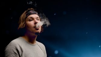 FESTIVALSTALKER kooperiert mit WELTWäRTS zu „Schön“