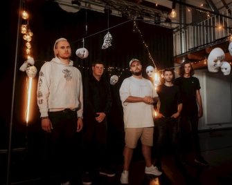 Maelføy droppen feat. Aaron Steineker of Rising Insane ‚the mask‘