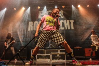 MASSIVE WAGONS veröffentlichen neue Single samt Video zu „Skateboard“