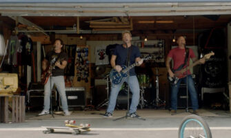 NICKELBACK LASSEN IM VIDEO ZU „THOSE DAYS“ IHRE JUGEND WIEDER AUFLEBEN