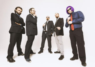 NANOWAR OF STEEL kündigen neues Album „Dislike To False Metal“ mit erster Single „Winterstorm in the Night“an