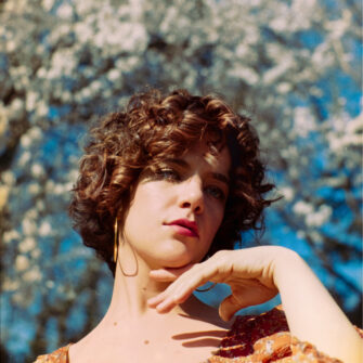 Festivalstalker kooperiert mit Neo-Soul Newcomerin KAT zu „Fragile in Love“