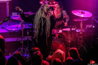 VENUES mit fesselnder Sinlge zu ‚Oblivion‘