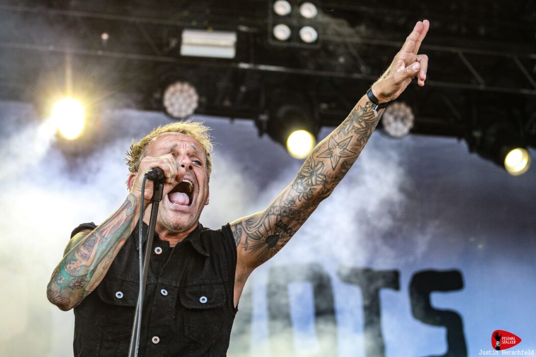 DONOTS – VSTRM – Justin Herschfeld (18)