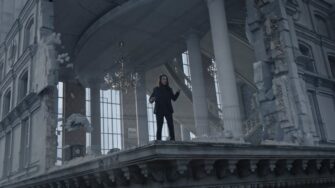 FALLING IN REVERSE mit Cover zu „LAST RESORT“