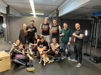 Electric Escorts: Fan-Cover von Electric Callboy’s „Pump It“ als Homage an die Band