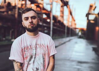 XELA WIE feat. Zirkel mit „Trust Issues“