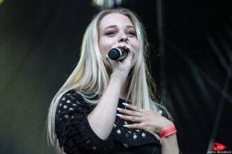 Kati K veröffentlicht langersehntes Debüt Album „Alles oder Nichts“