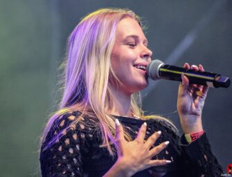 KATI K berührt mit neuem Song „Wenn Eltern älter werden“