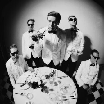 THE HIVES mit neue Single „Rigor Mortis Radio“