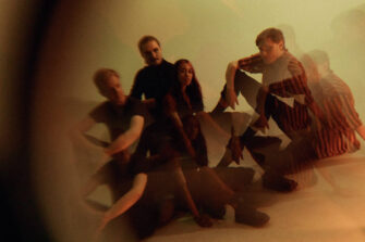 BLOODFLOWERS mit neue Single zu „Nebula“