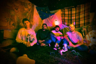 TWIN MILL präsentieren explosive Single „Blanket“