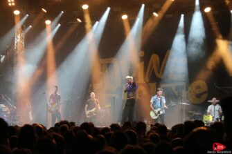 DEINE COUSINE kündigt Tour für 2025 an