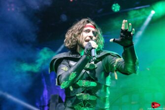 GLORYHAMMER veröffentlichen Standalone-Single „On a Quest for Aberdeen“