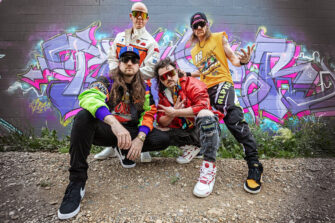 Striker mit neuer Saxophone Metal Single zu „Give It All“