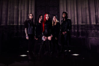 NEW YEARS DAY veröffentlichen neue Single „I Still Believe“