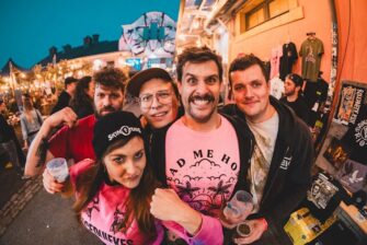 For I Am kündigt mit „Power Behind The Throne“ ihr neues Album an