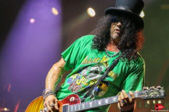 Slash veröffentlicht mit „Crossroads (Live)“ zweite Single aus Live at the S.E.R.P.E.N.T. Festival