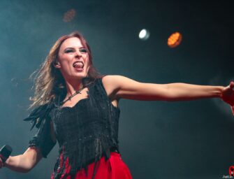 BEYOND THE BLACK  kündigen neues Album „Break The Silence“ mit dem Video zum Titeltrack an