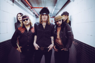 THE HELLACOPTERS veröffentlichen Video zur brandneuen Single „Stay With You“