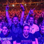 FIVE FINGER DEATH PUNCH in der Rudolf Weber-ARENA Oberhausen - Fotos