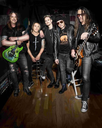 Skid Row kündigen mit „Slave To The Grind“ erstes offizielles Live Album „Live In London“ an