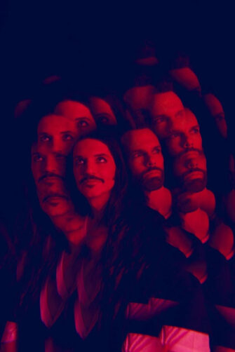 Placebo kündigen neuen Dokumentarfilm „This Search For Meaning“ an